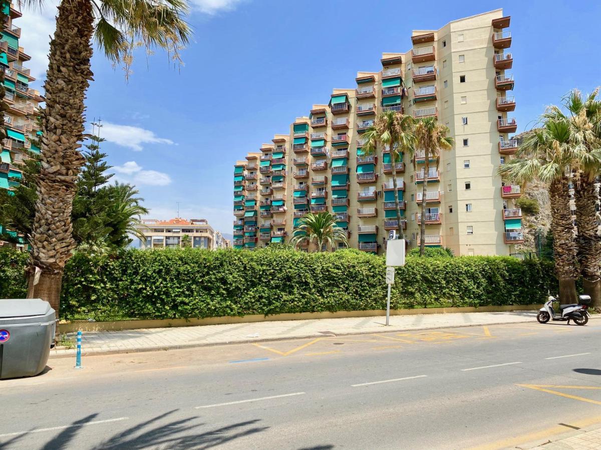 Genial En 1a Linea De Playa Con Piscina Apartament