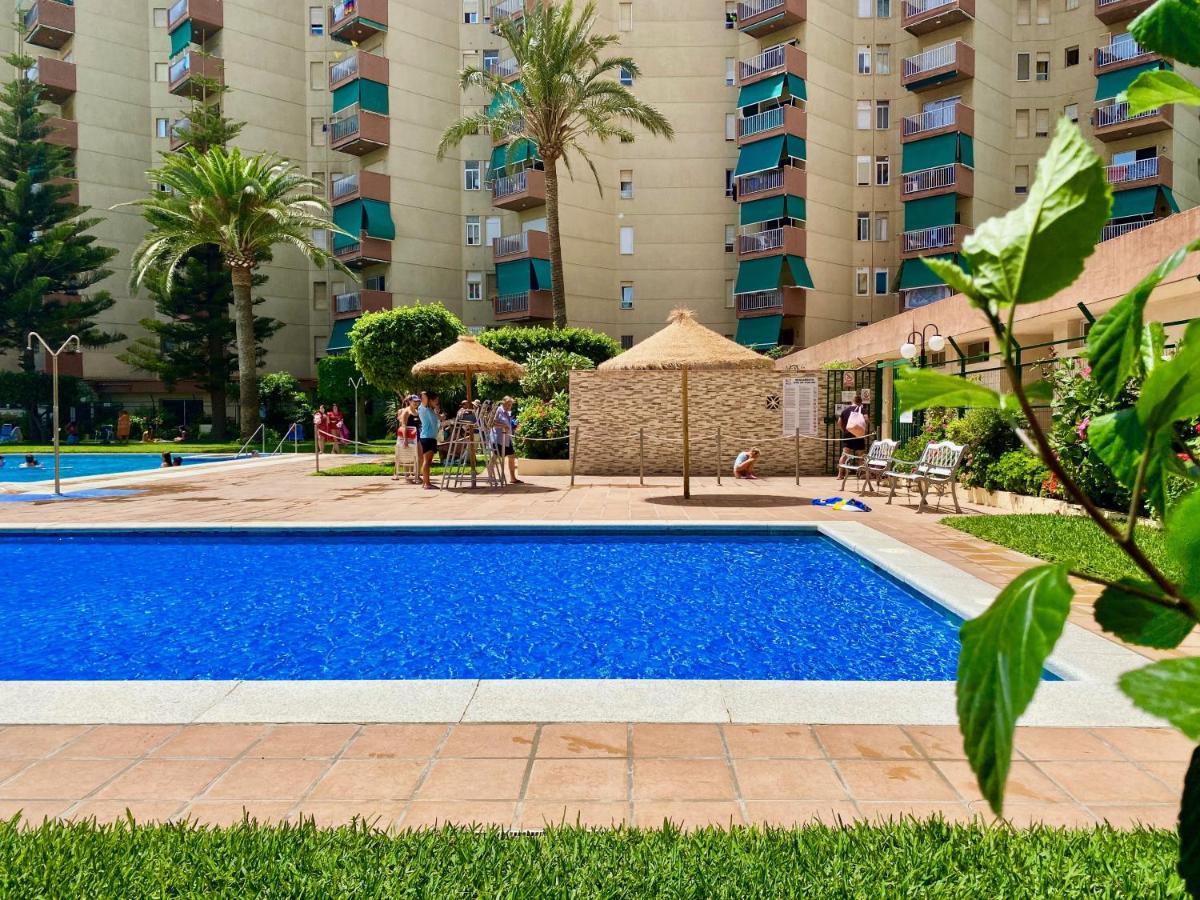 Genial En 1a Linea De Playa Con Piscina