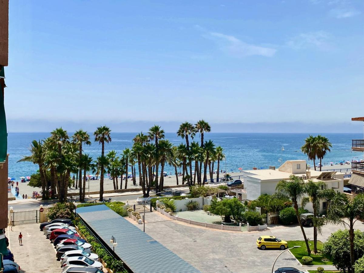 Genial En 1a Linea De Playa Con Piscina Appartement