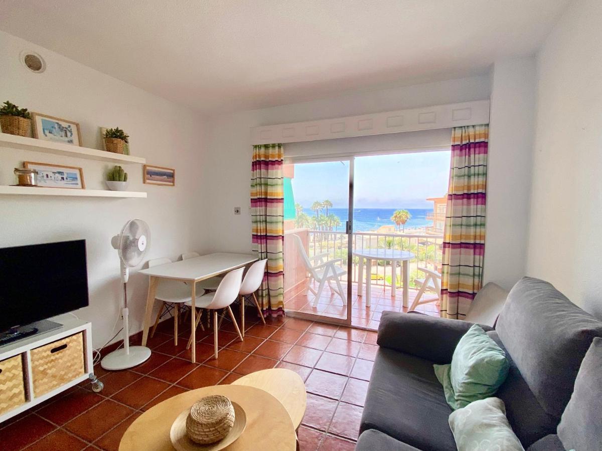 Genial En 1a Linea De Playa Con Piscina Appartement